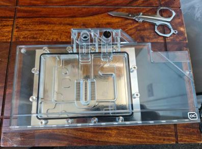 Alphacool Eisblock Aurora Acryl GPX-A Radeon RX 6900XT Toxic with Backplate