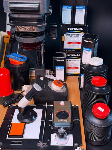 Dark room equipment