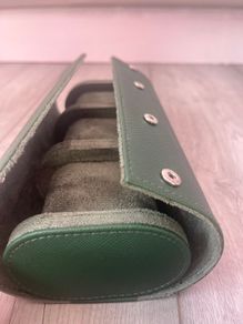 Watch case 3 slot toll
