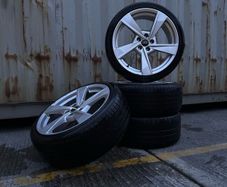 Genuine Audi A4/S4 Torsio 19" Alloy Wheels.