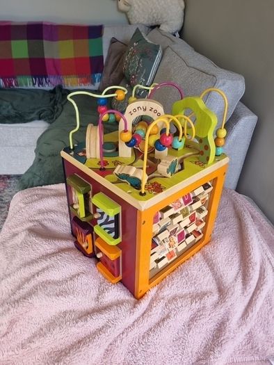 Zany Zoo Activity Cube