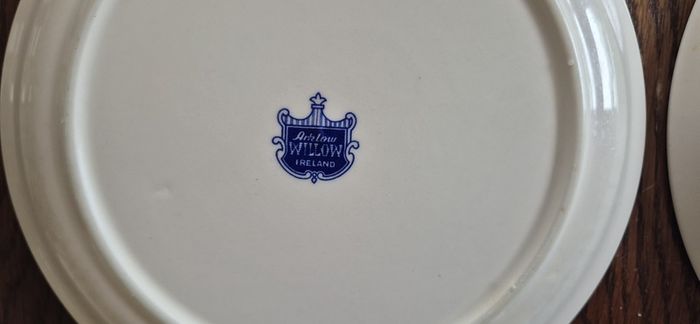Vintage Blue & White Willow Pattern Plates, Set of 8 (4 plates,4 saucers)