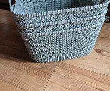Storage baskets