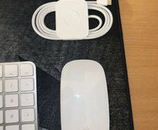 Apple Magic Mouse 2024