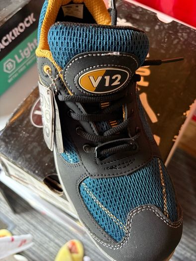 Men's hardtoe work shoes