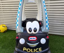Little Tikes cozy coupe - Police