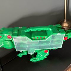 Dinosaur car carrier