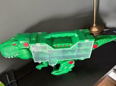 Dinosaur car carrier