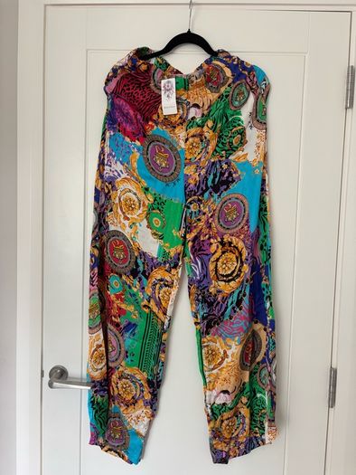Brand new suit size 14/16/18/20/22