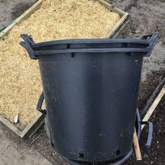 35L pots