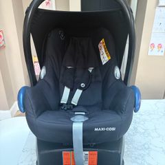 Maxi Cosi baby car seat
