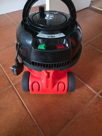 Henry vacuum cleaner
