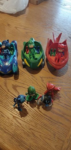 PJ Masks Toys 2 different Sets Vehicles and Figures