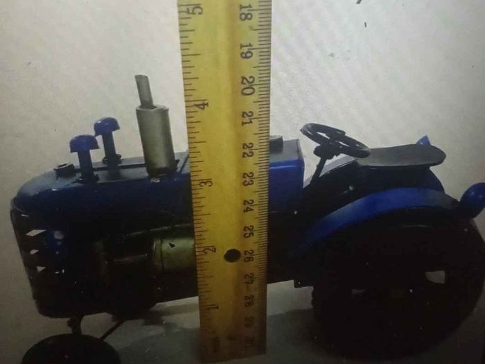 2 Green &blue Sil Ornament Recro Steel Tractors