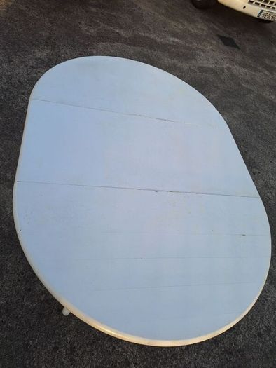 Vintage white extendable table in need of some tlc