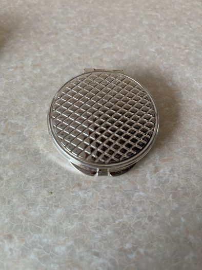 Clamshell Trinket Jewelry Box/Purse  & Roynd Picket compact dual mirror