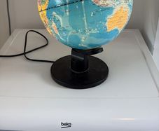 Light up globe