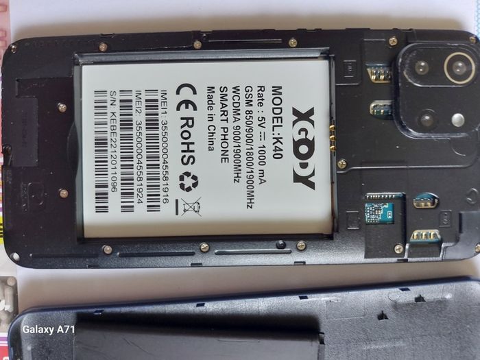 XGODY Mobile Phone, Model K40, excellent cosmetic condition, pin locked, for parts or repair