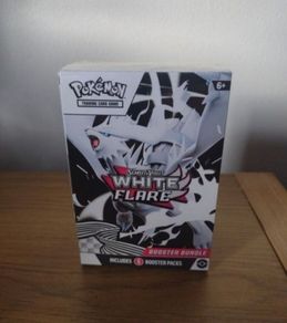 White Flare Booster Bundle - Pokemon cards
