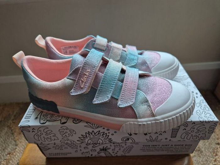Girls shoes Clarks size UK 1,5