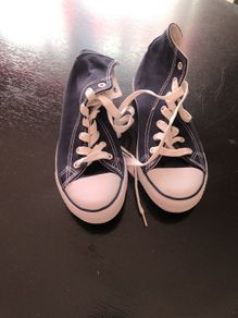 Canvas shoes