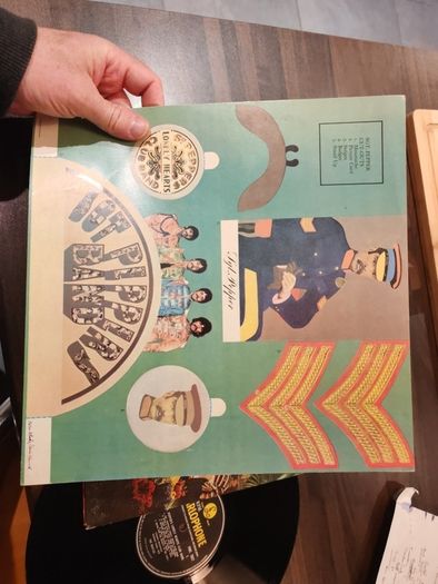 The Beatles - Sergeant Peppers Mono Wide Spine ?