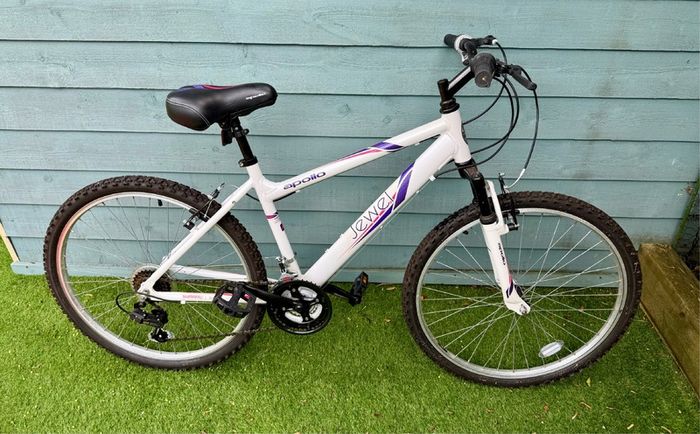 Apollo Jewel Ladies Mountain Bike - White