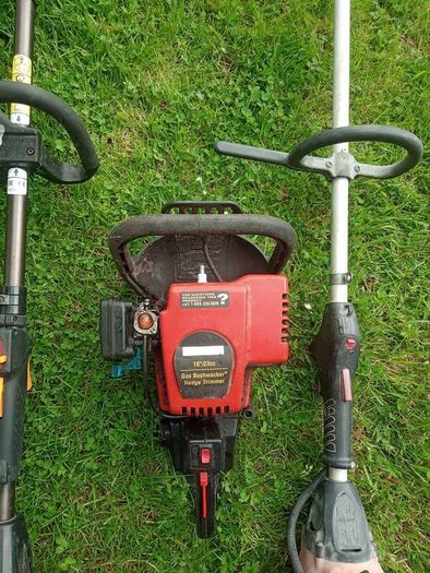 4 strimmers and a hedge trimmer