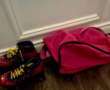 retro 4 wheel skates& bag