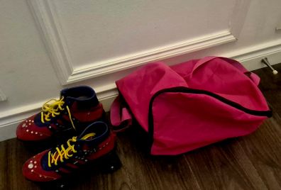 retro 4 wheel skates& bag