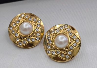 Vintage Gold Tone Clip on Pearl Earrings