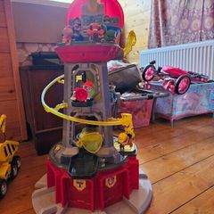 Paw patrol tower and bundle