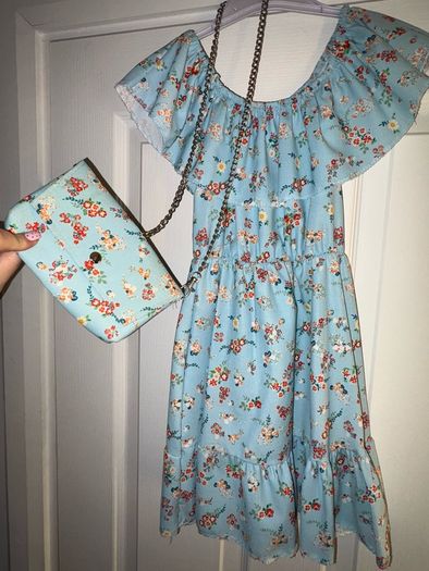 Four kids costume/girls