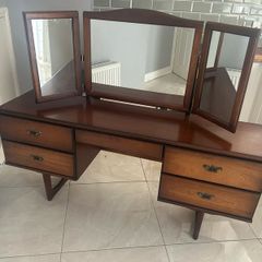 Vintage Girls vanity unit