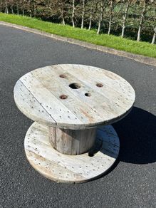 Wooden cable spool