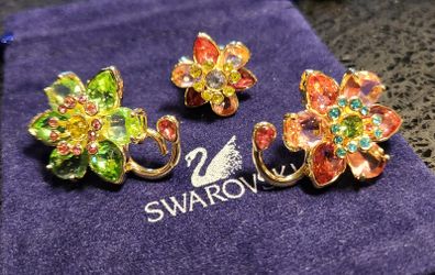 Swarovski earrings and ear cuff
