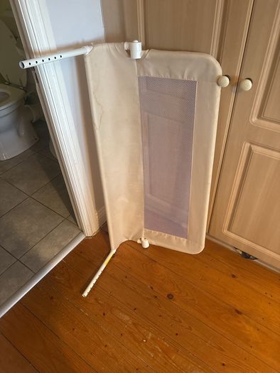 Bed guard for sleep training
