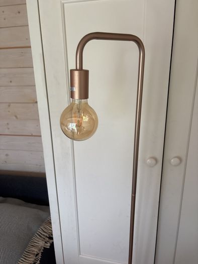 standing lamp