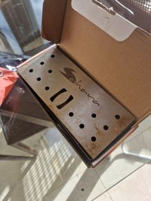 BBQ smoker box & chips