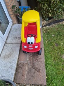 Little tikes cozy coupe