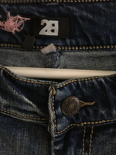 2B funky three quarter length jeans 30 inch waist and full length waist to hem is 31 inches new with tags made in Greece FREE STANDARD POSTAGE INCLUDED