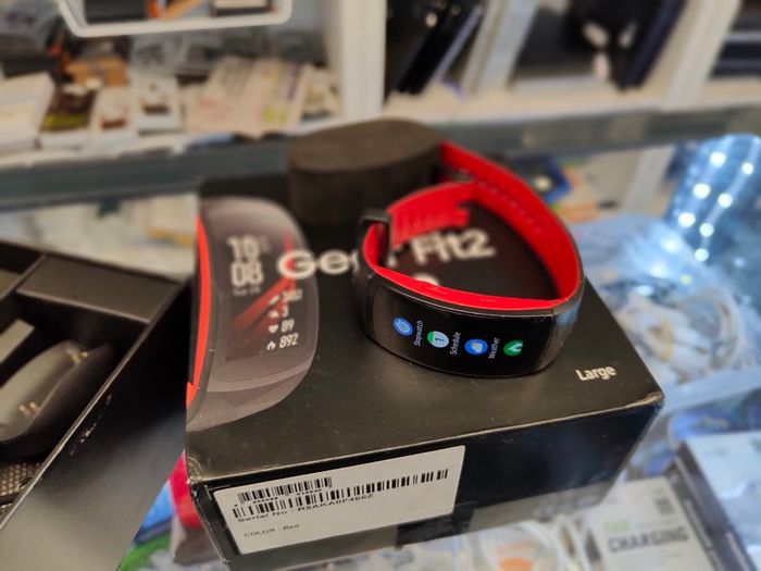 Samsung Galaxy Gear Fit 2 PRO Smart Watch Fitness Tracker HRM Red (Large) Used