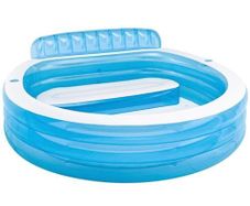 Family Lounge Pool