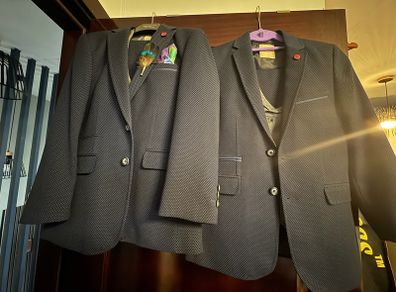 Benetti Luke Suits x 2