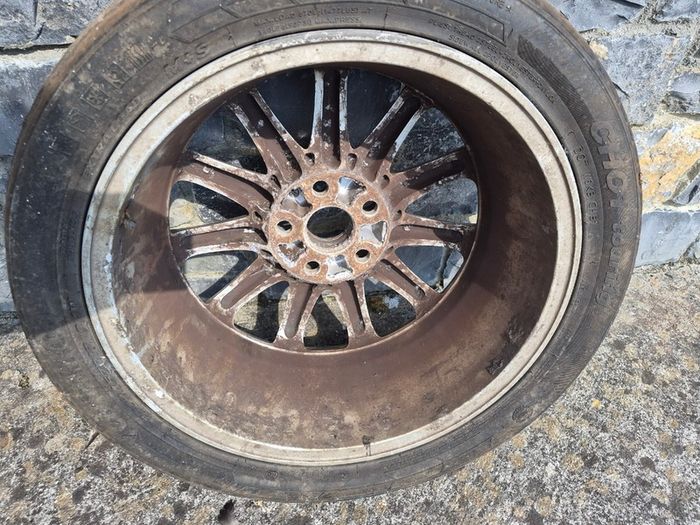 Lexus is 200 alloy