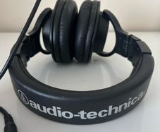 Headphone