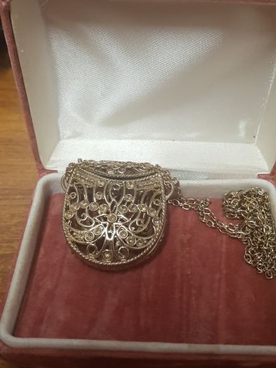 Vintage silver pouch necklace