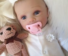 Reborns By Laura.  Introducing Baby Lacey.  20 Inch Newborn Reborn Doll.  Welcome To View