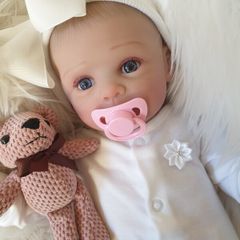 Reborns By Laura.  Introducing Baby Lacey.  20 Inch Newborn Reborn Doll.  Welcome To View
