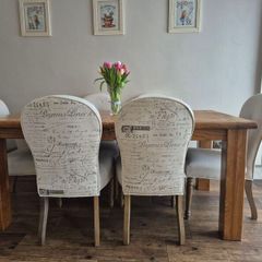 Oak dining table 1.8 and 6 chairs